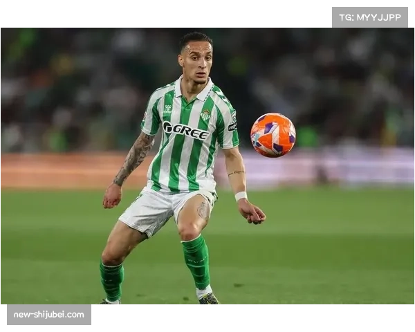 库乔贝蒂斯锋线搭档安东尼 前场配合渐入佳境 库乔贝蒂斯锋线搭档安东尼 前场配合渐入佳境